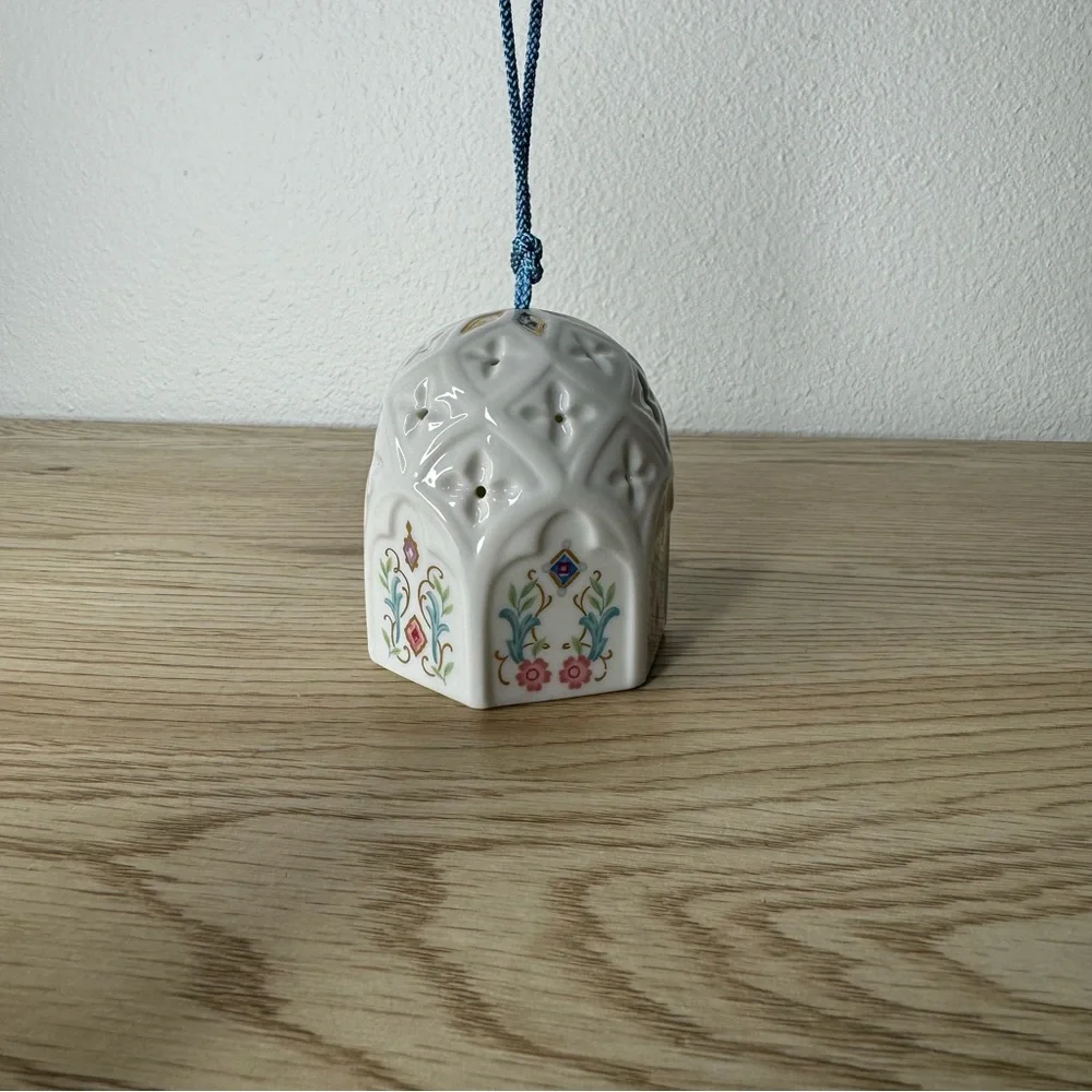 Prestige Place Venetian Collection Porcelain Hanging‎ Pomander Vintage Japan